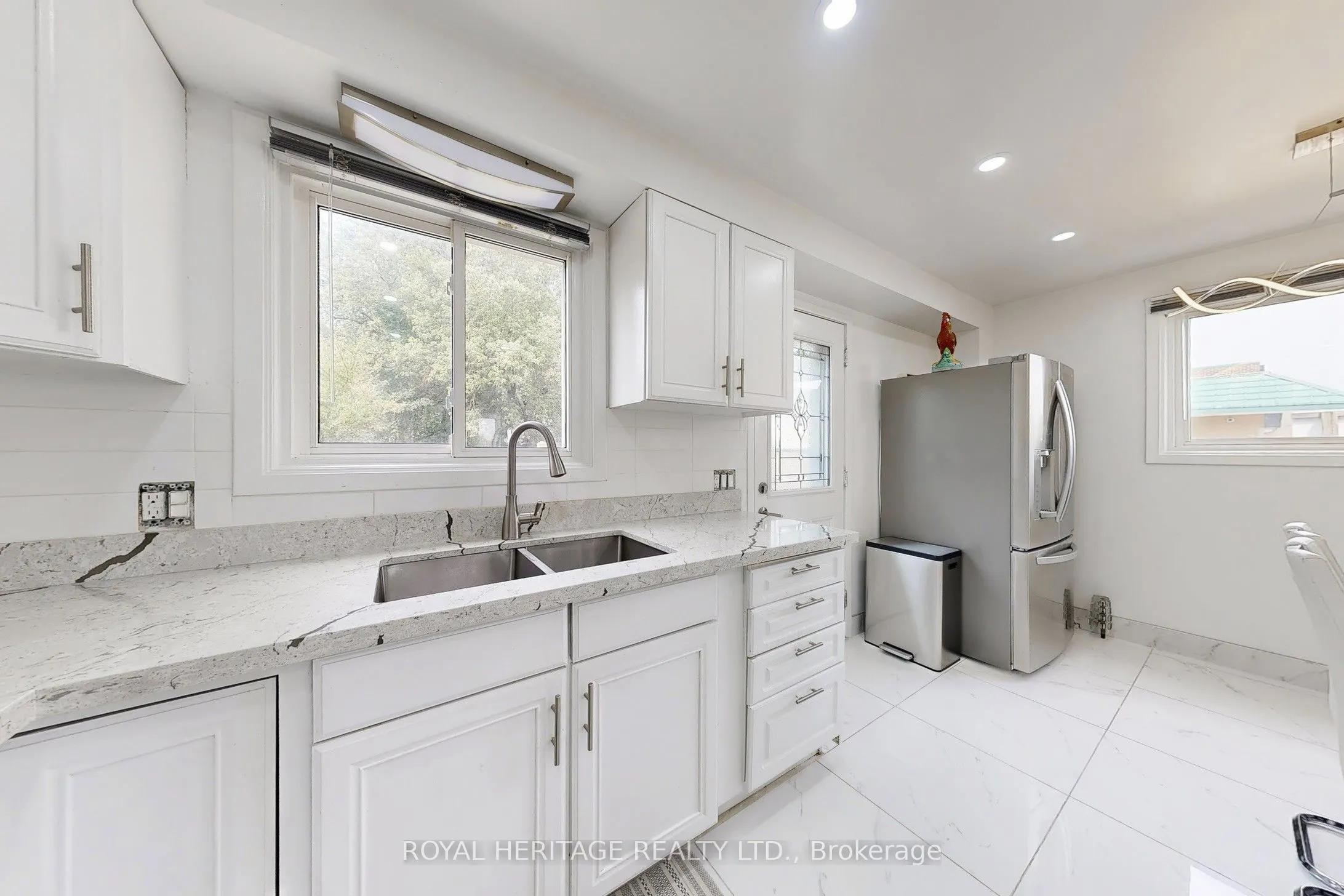 1092 Cedar Street