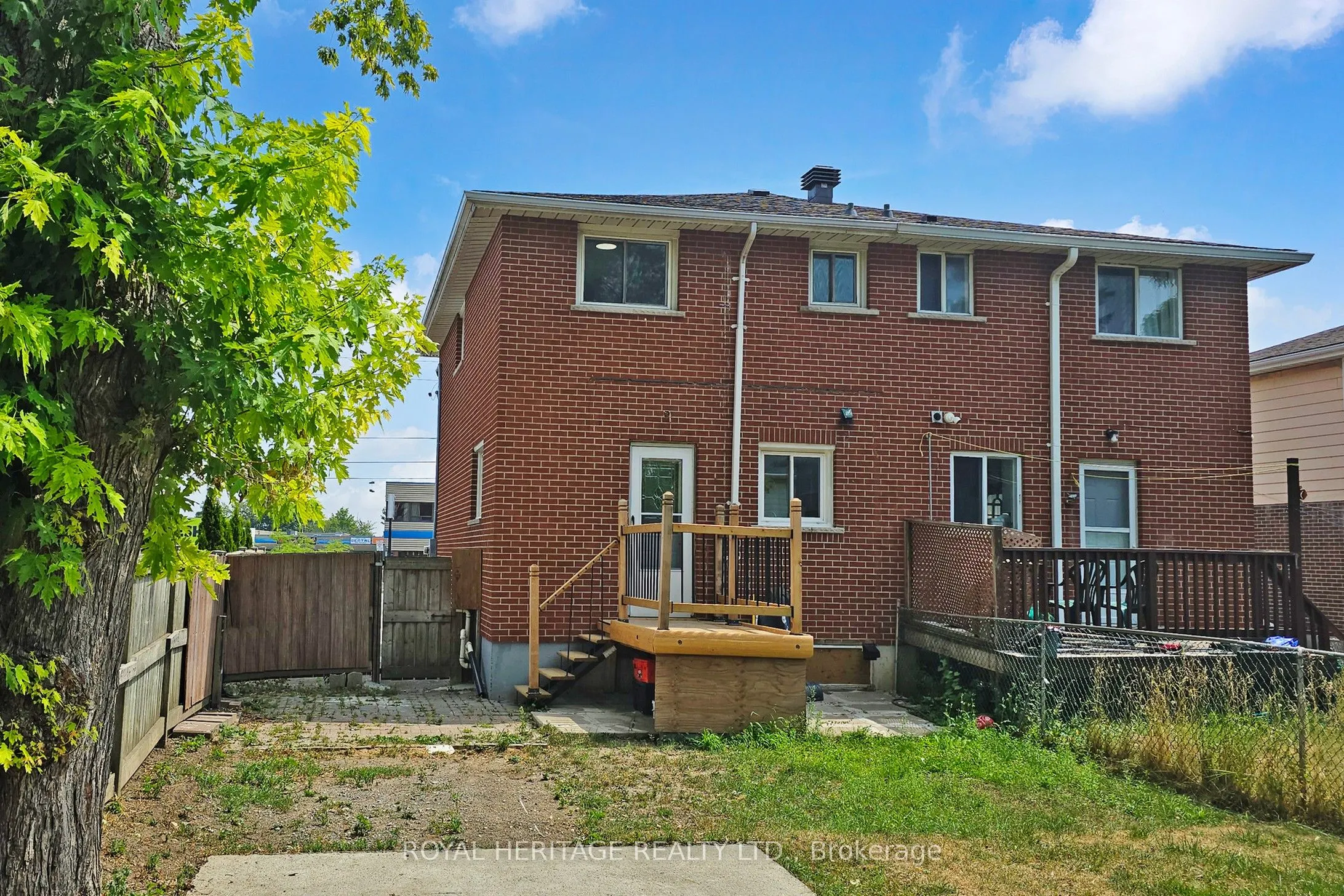 1092 Cedar Street