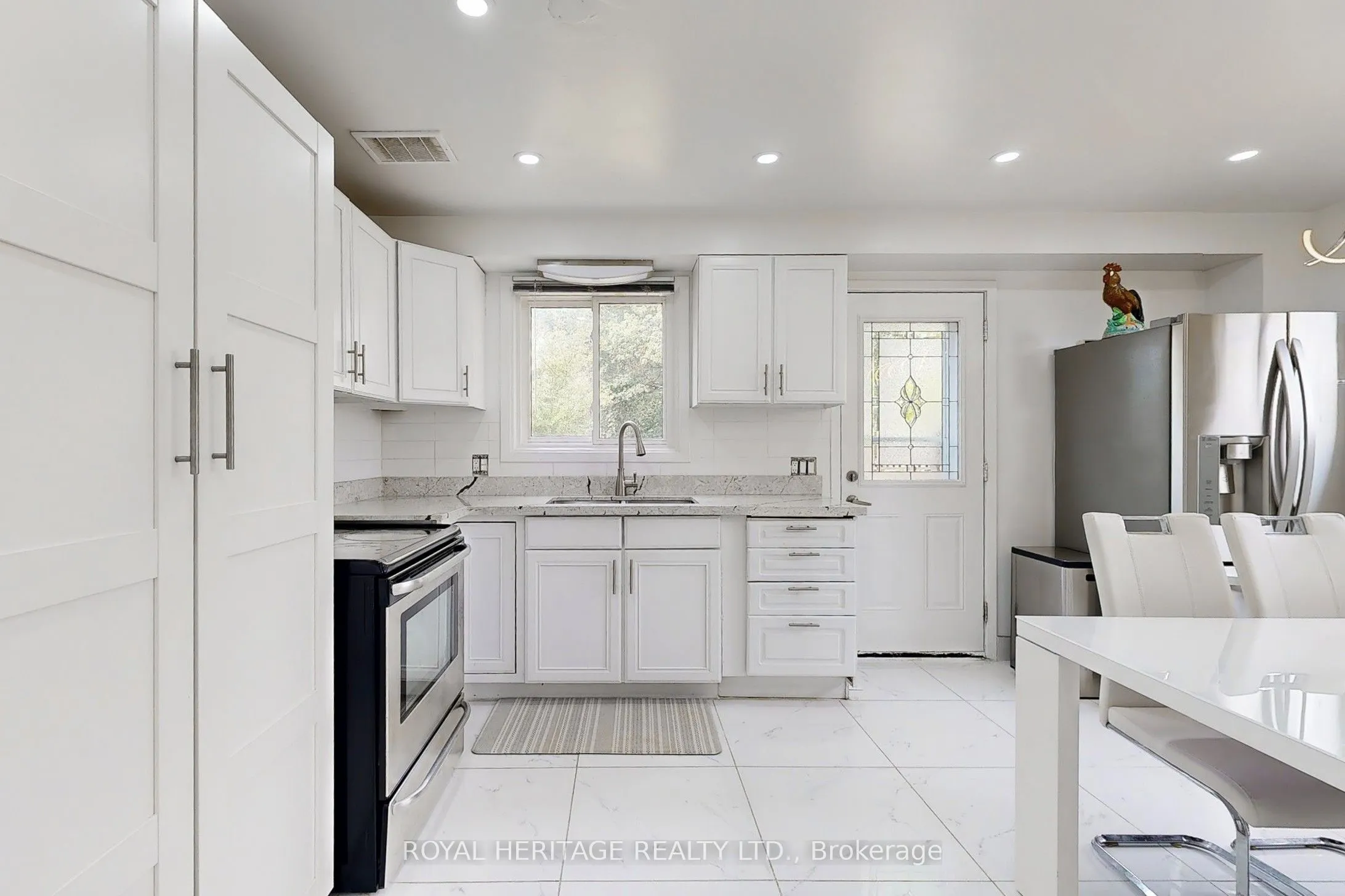 1092 Cedar Street