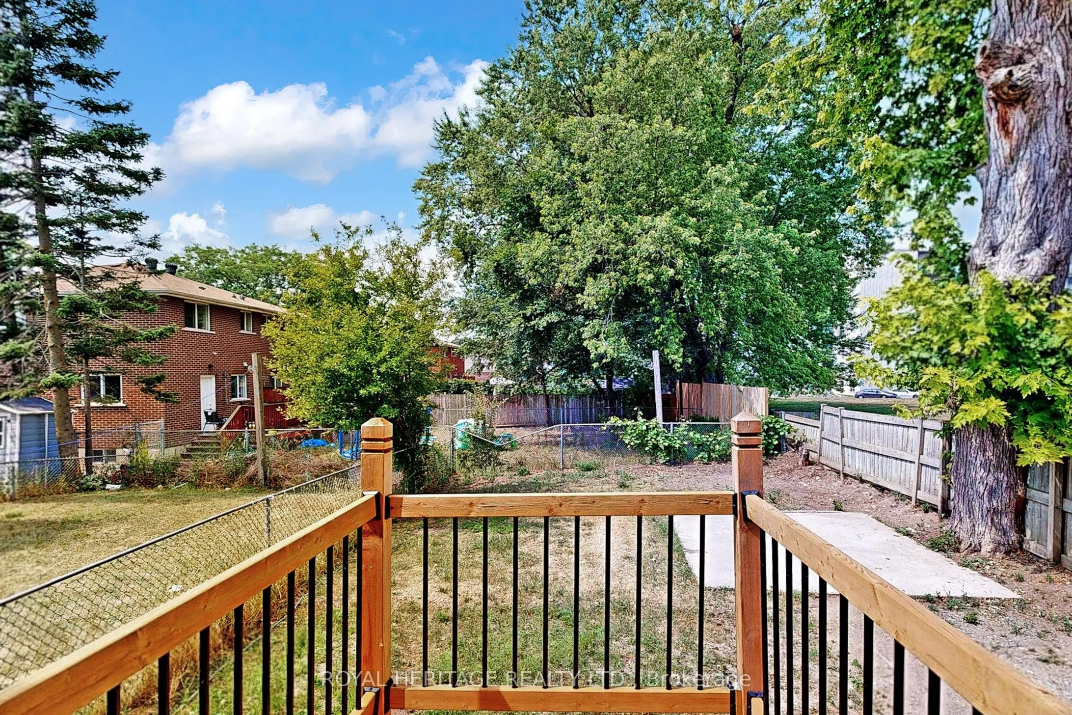 1092 Cedar Street