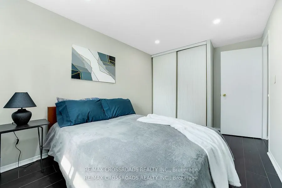 55 Collinsgrove Road, #299