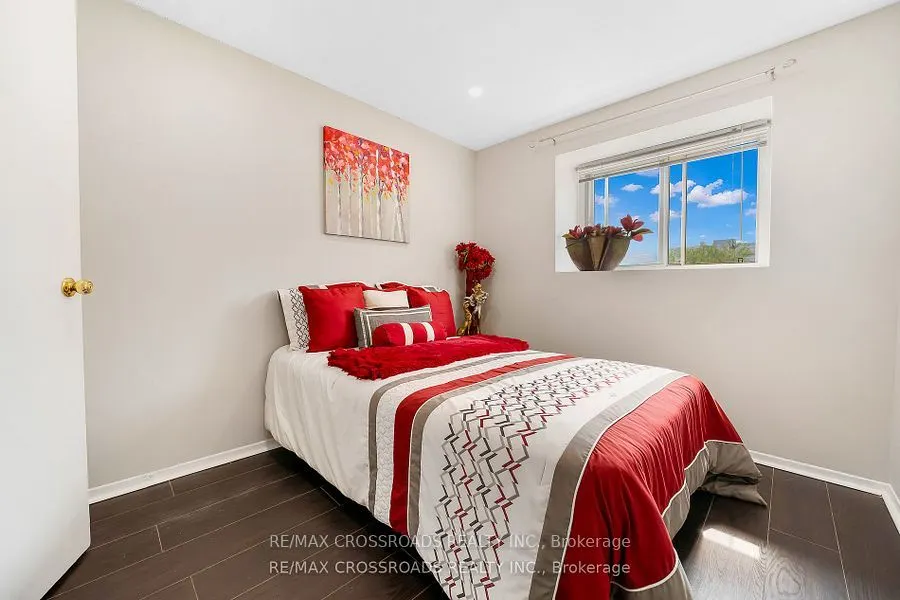 55 Collinsgrove Road, #299
