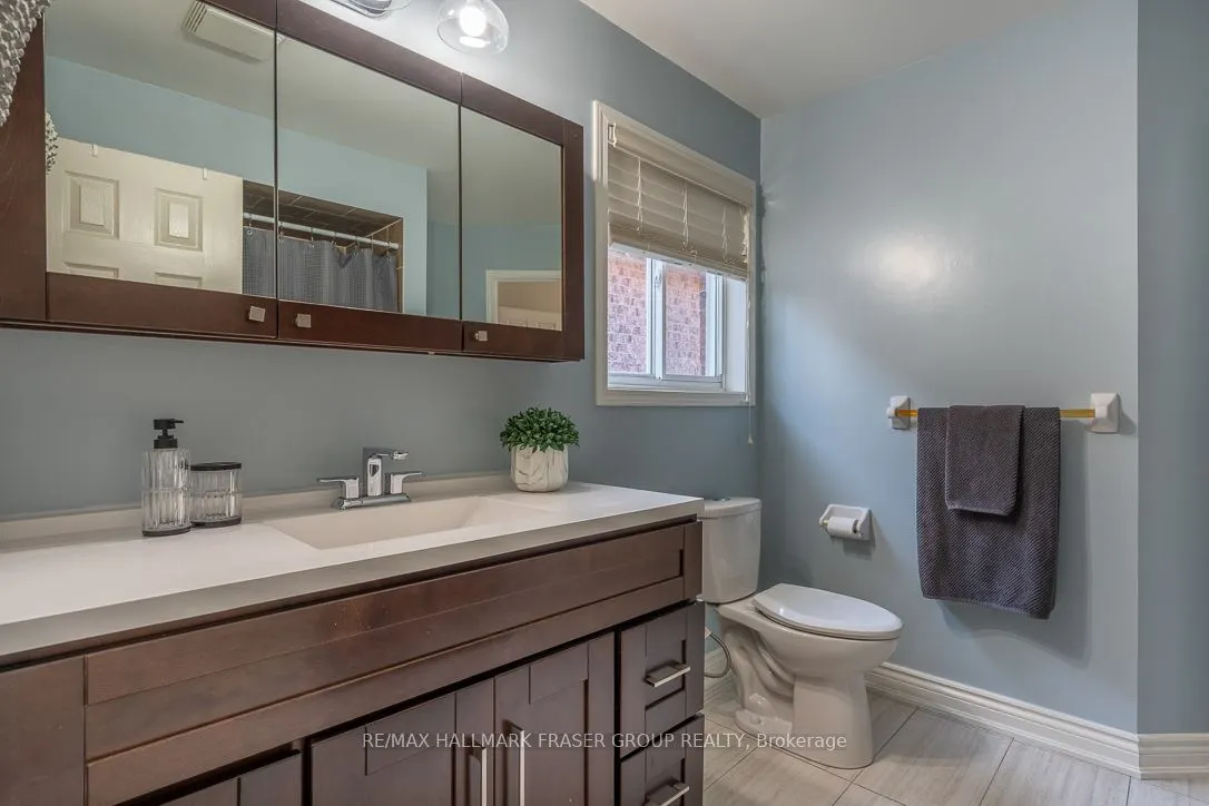 10 Weston Crescent