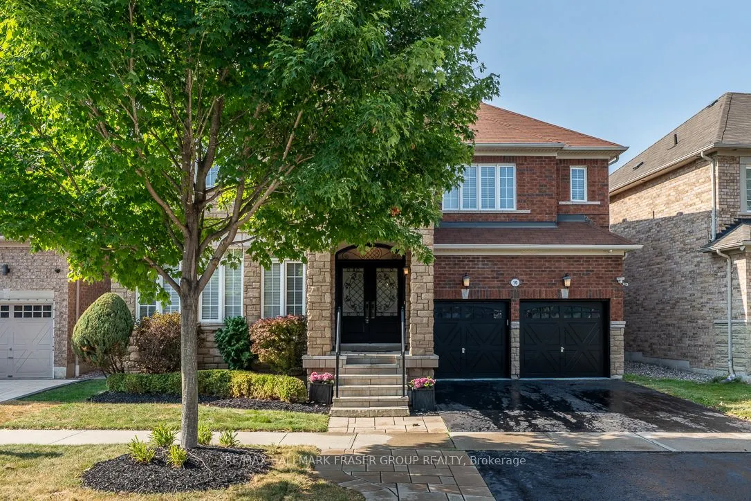 10 Weston Crescent