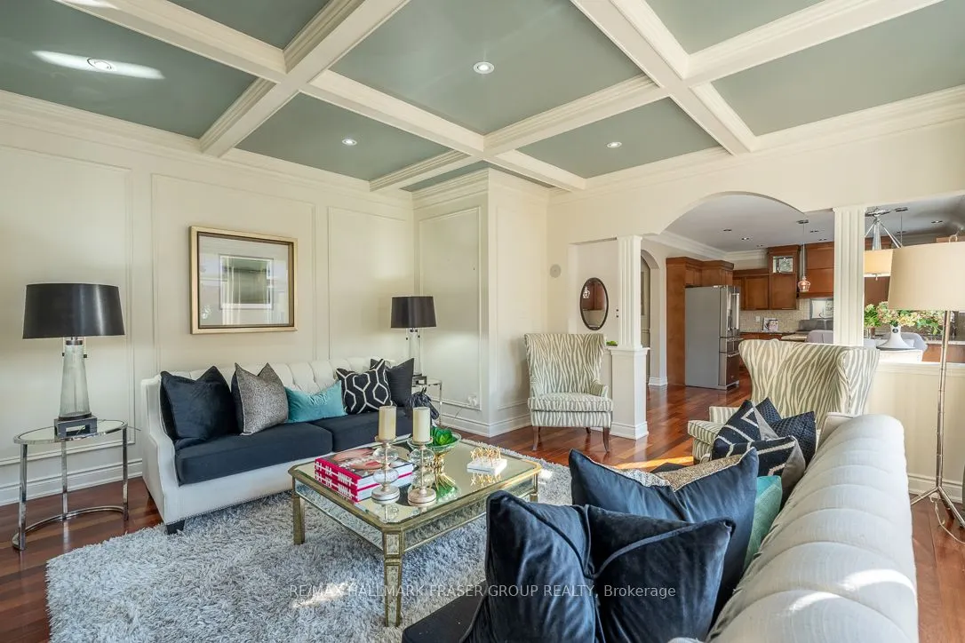 10 Weston Crescent