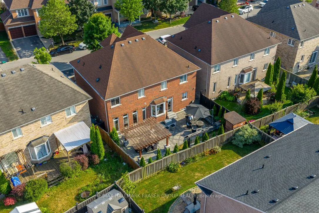10 Weston Crescent