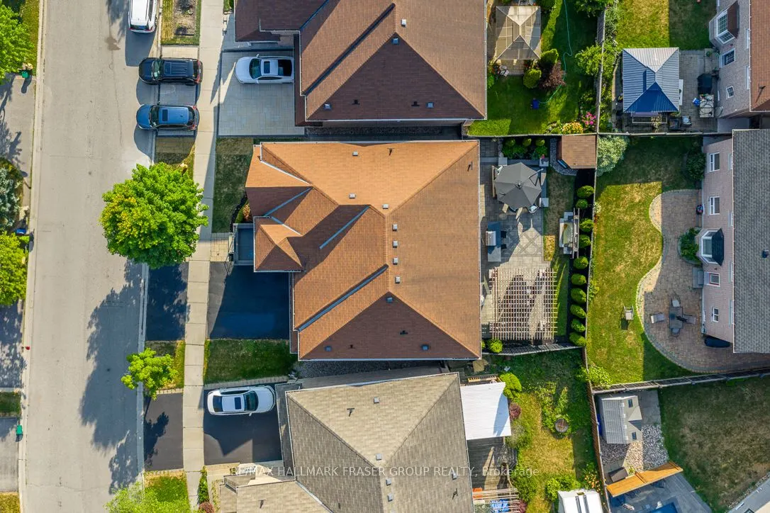 10 Weston Crescent