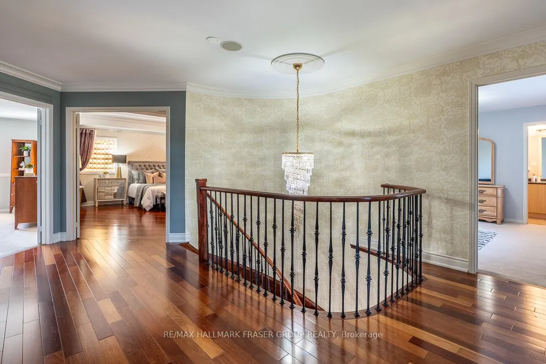 10 Weston Crescent