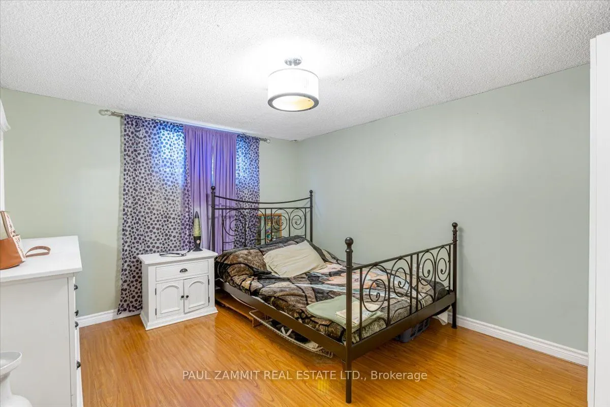 16 Paloma Place