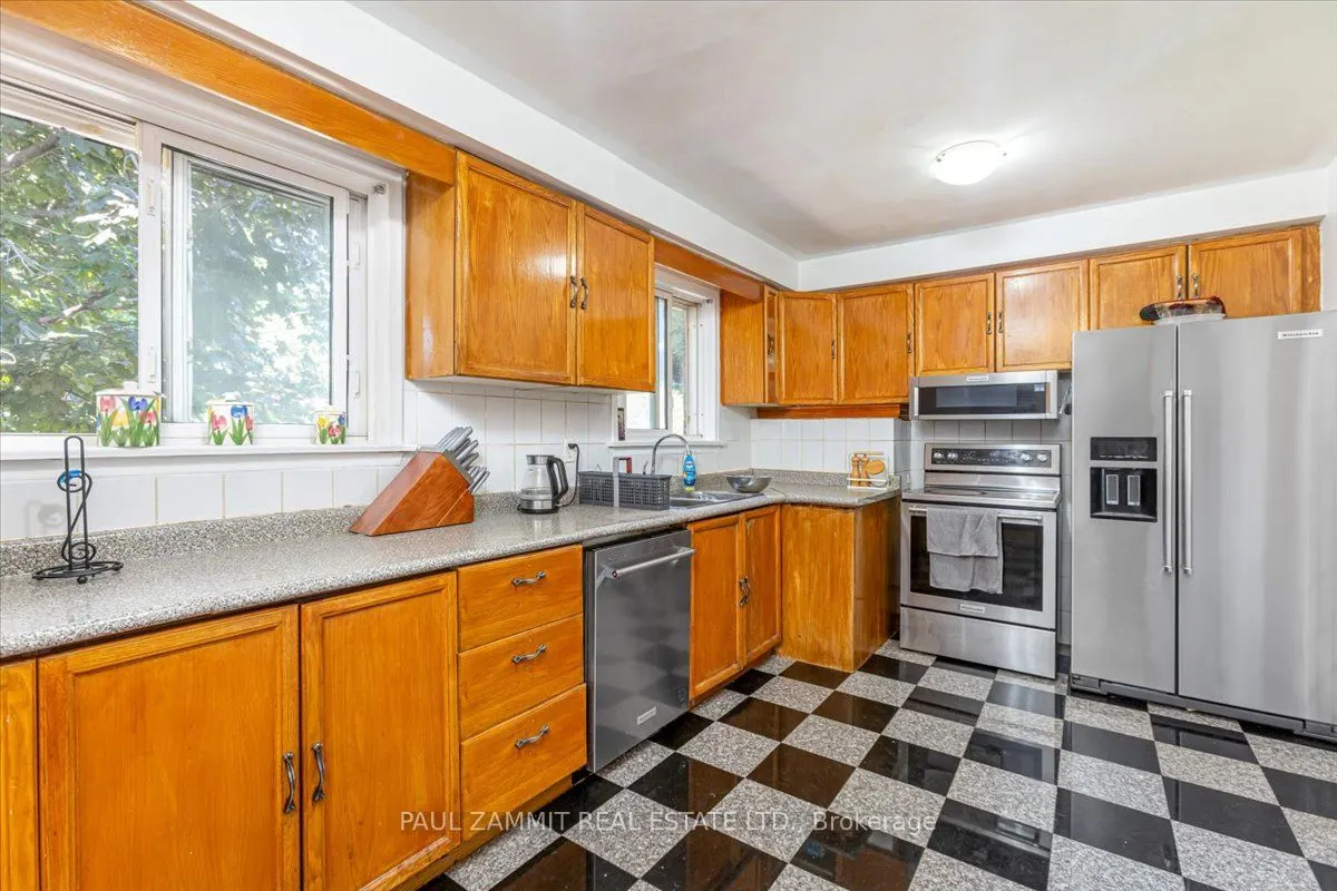 16 Paloma Place