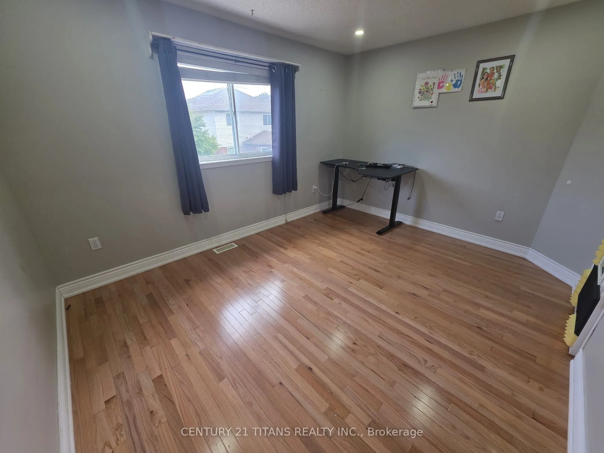 51 Marchwood Crescent, #MainFloor