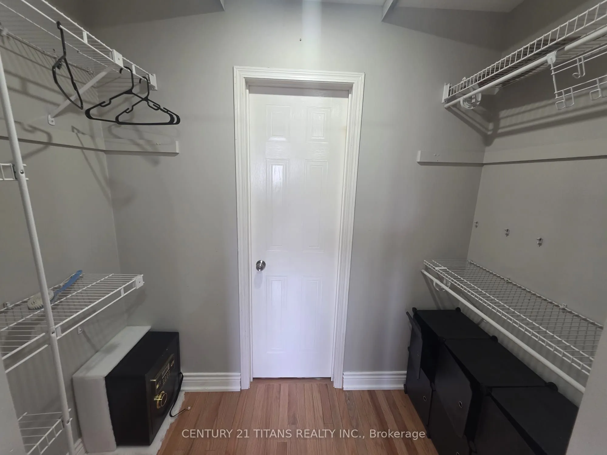 51 Marchwood Crescent, #MainFloor