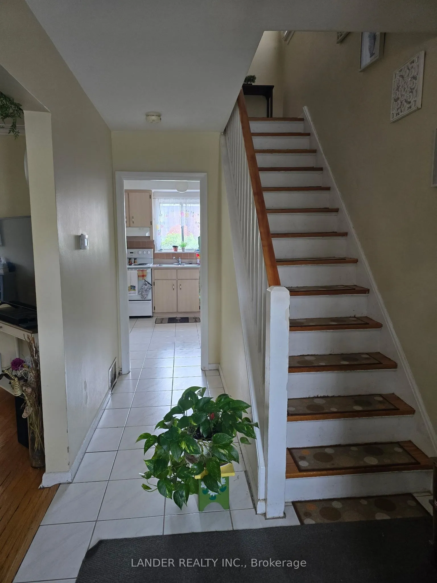 82 Minerva Avenue