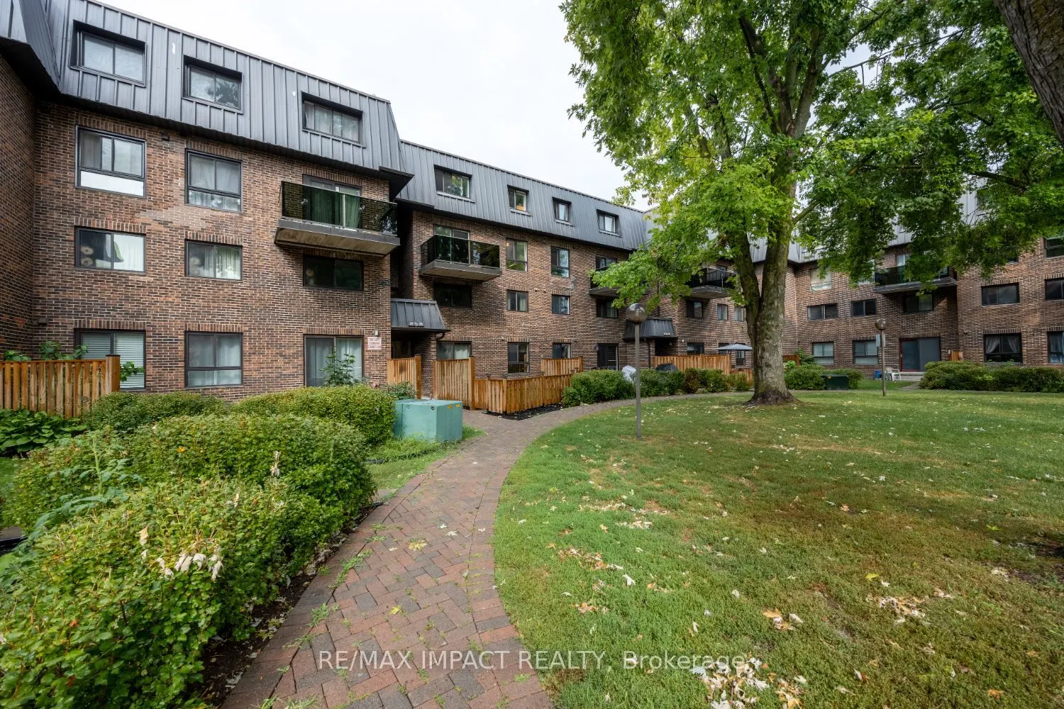 43 Taunton Road E, #31