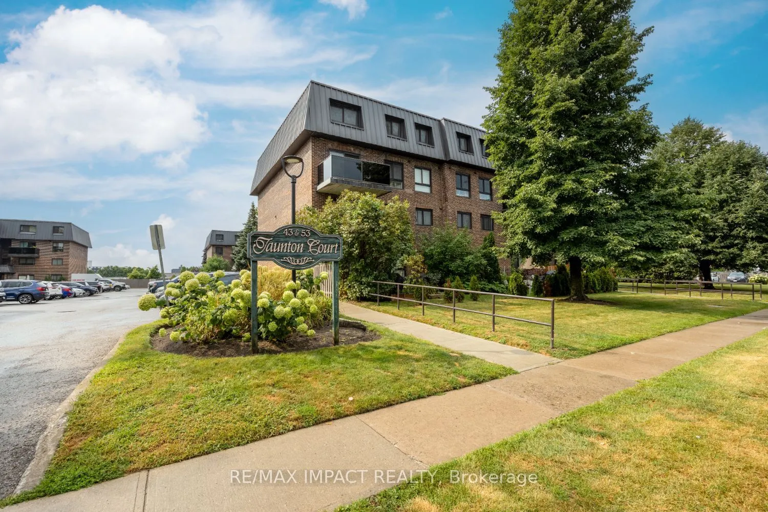 43 Taunton Road E, #31
