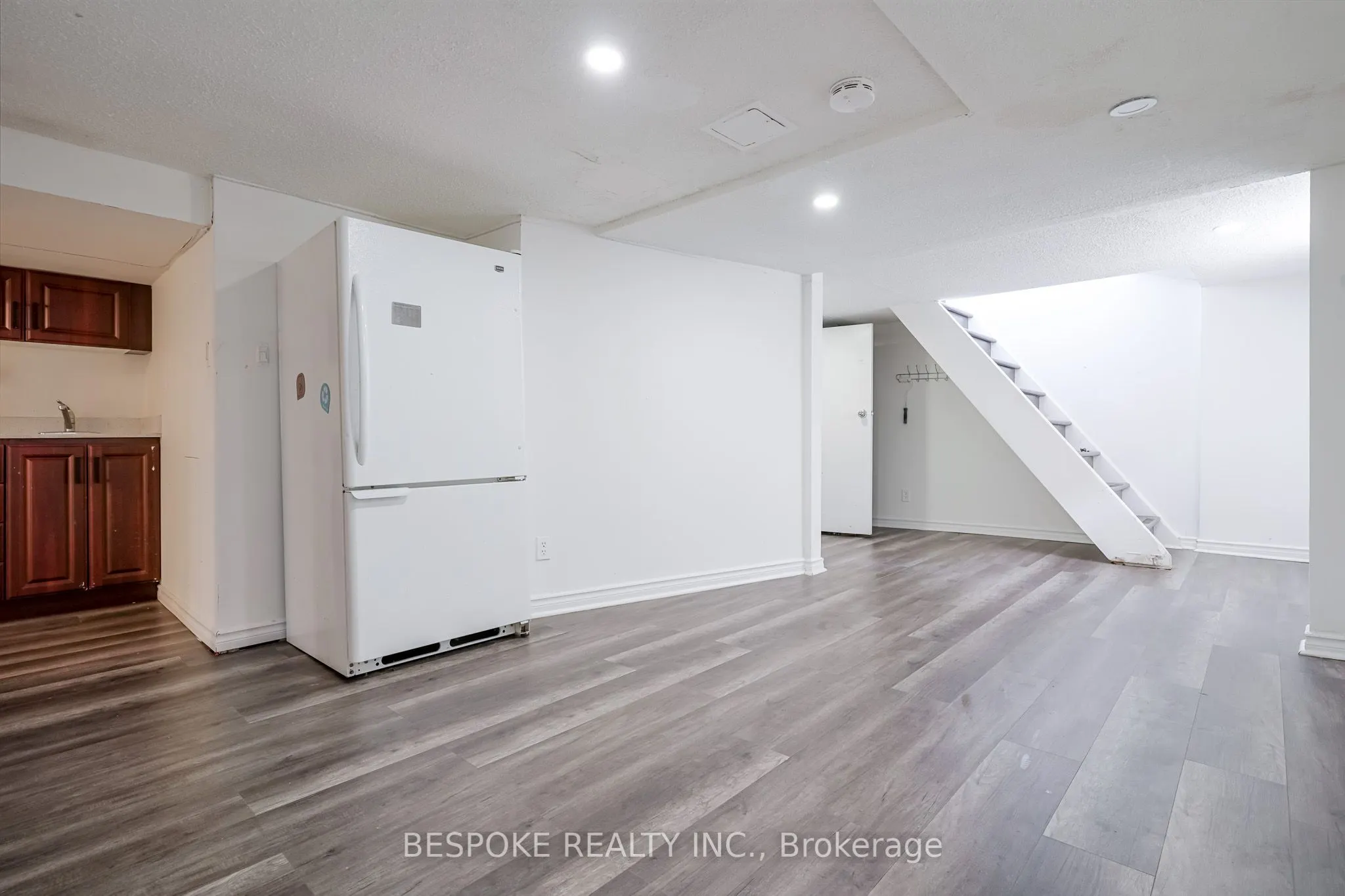 195 Park Road S, #Bsmt