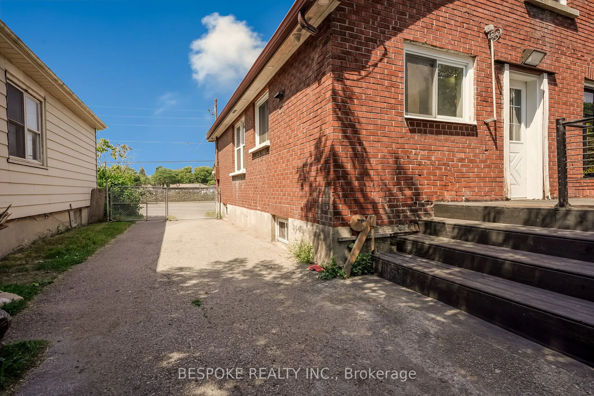 195 Park Road S, #Bsmt
