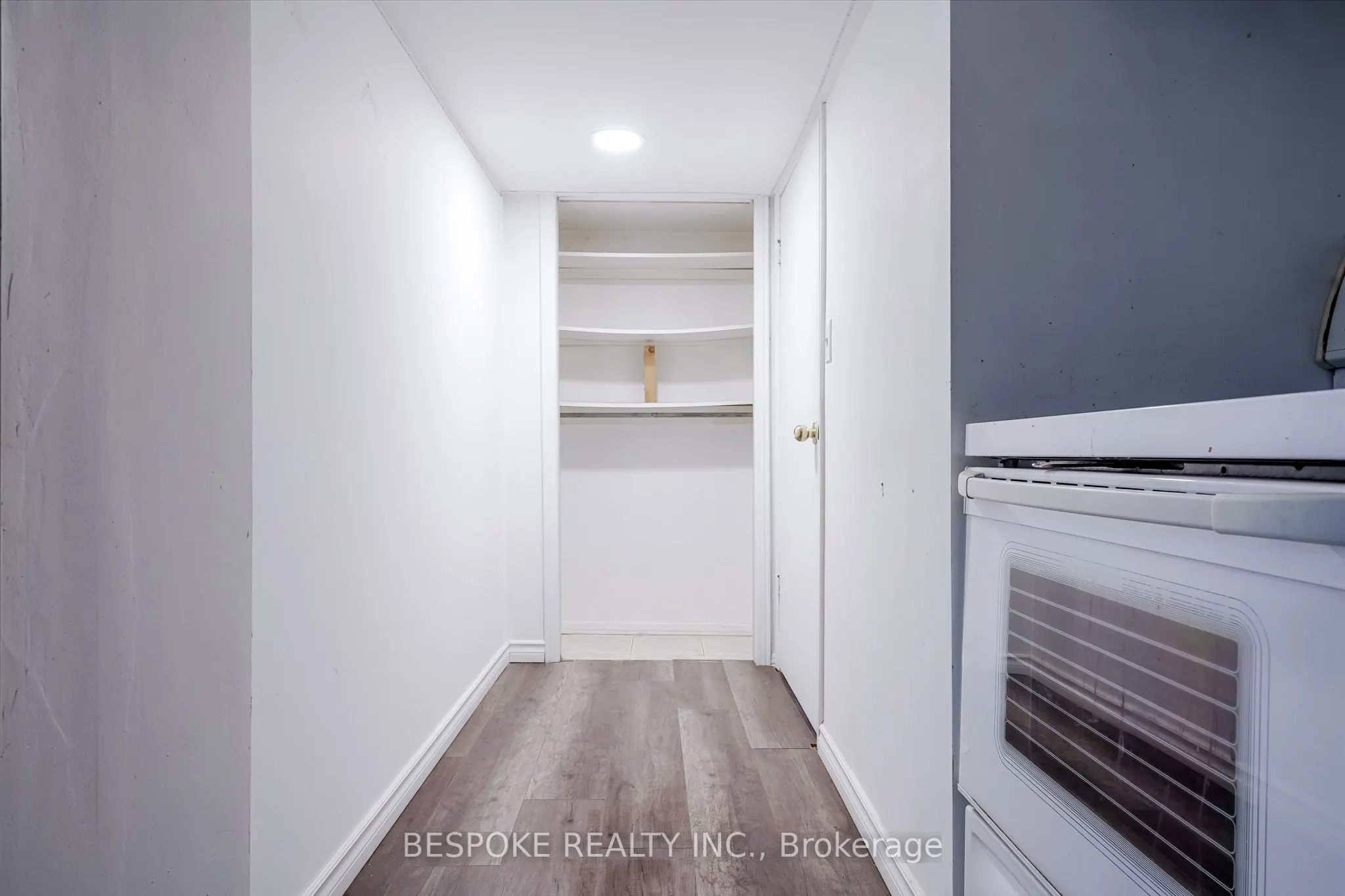 195 Park Road S, #Bsmt