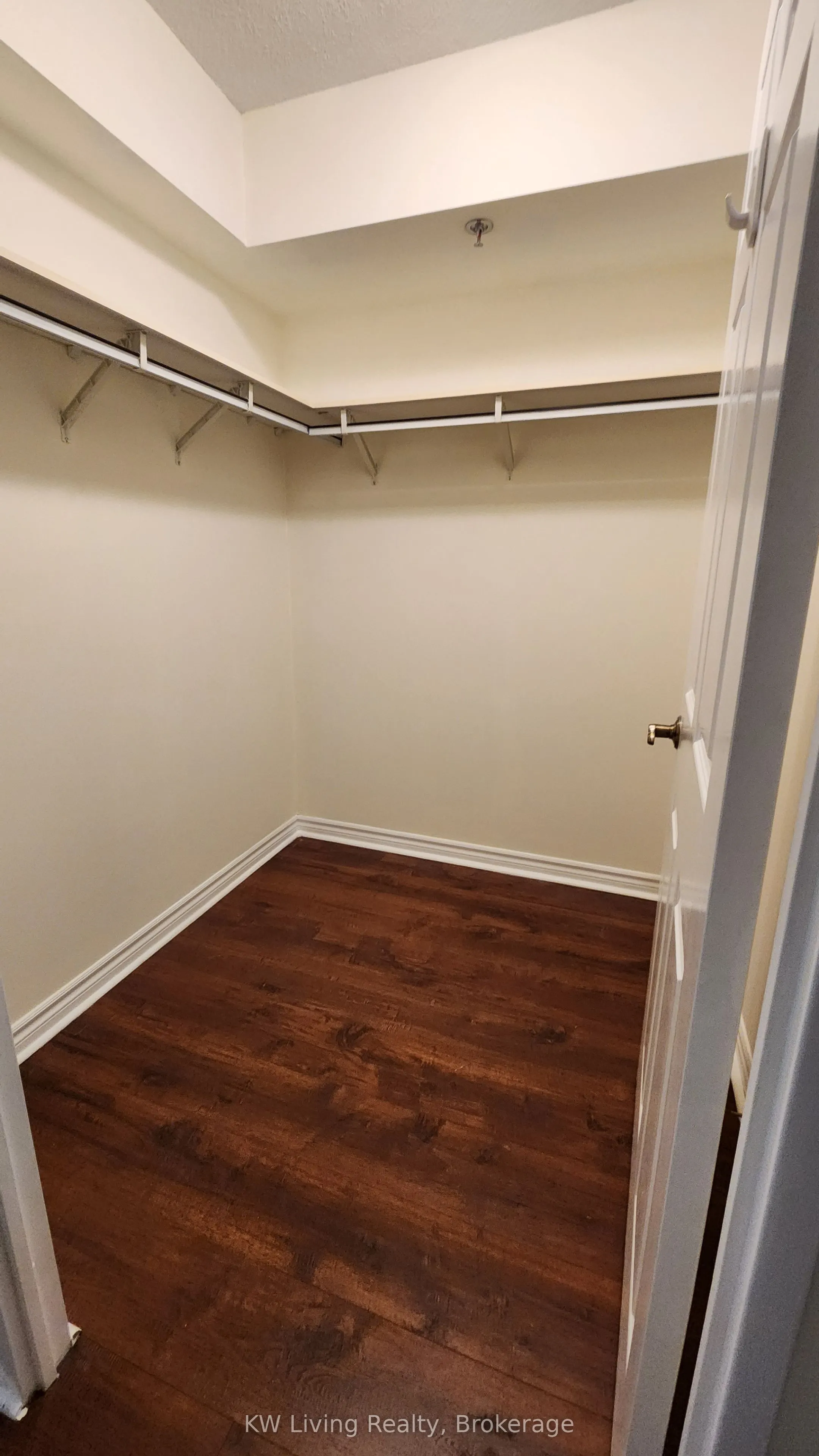 115 Bonis Avenue, #211