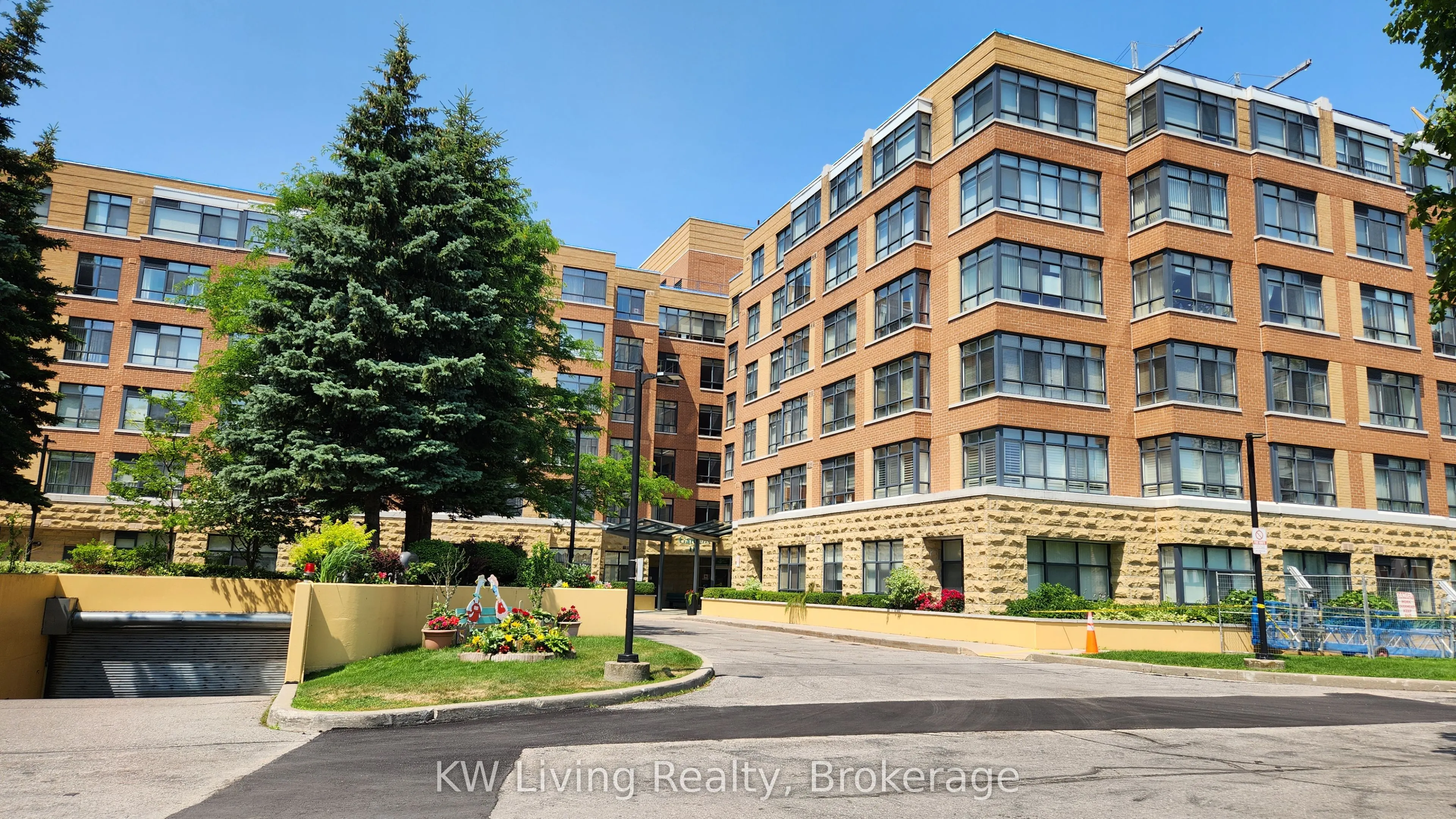 115 Bonis Avenue, #211