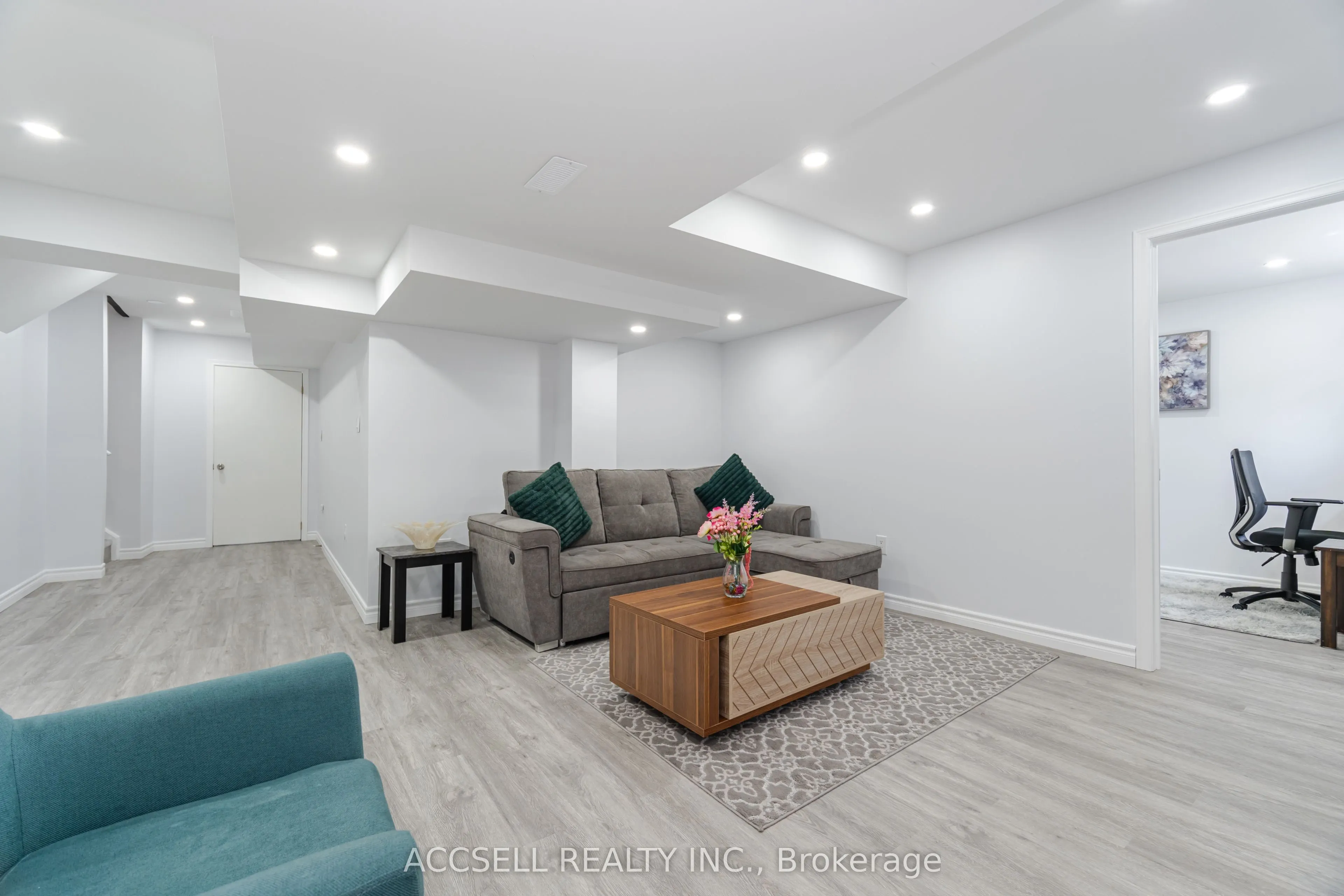 79 Lobb Court