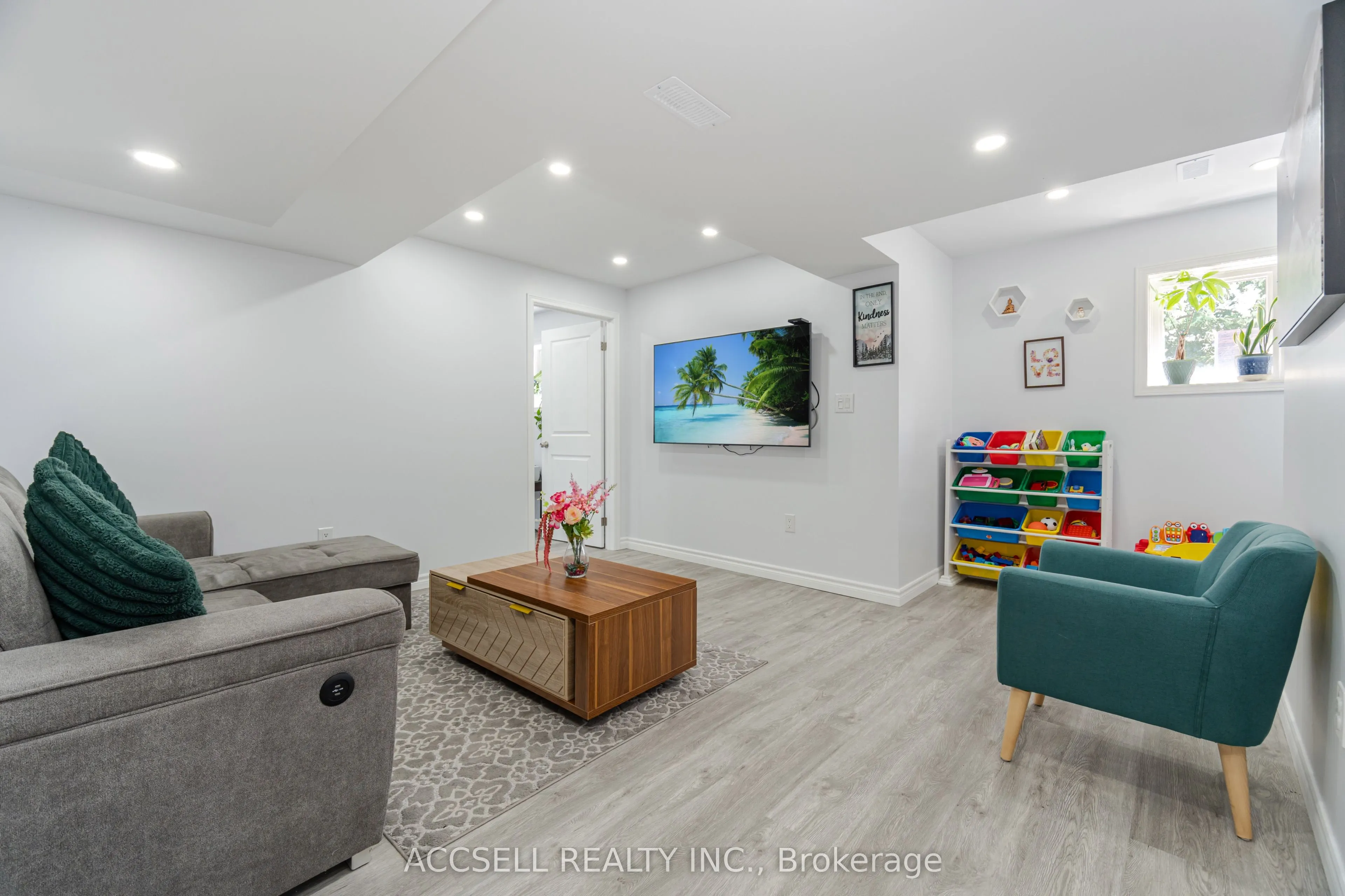 79 Lobb Court