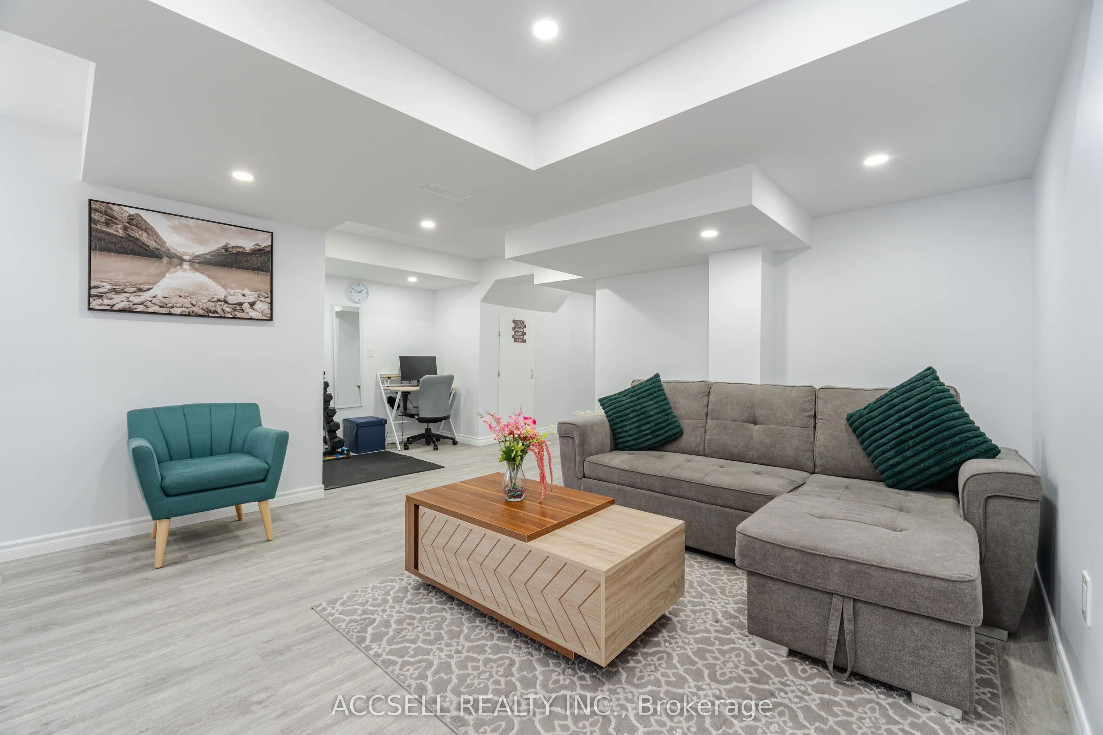 79 Lobb Court