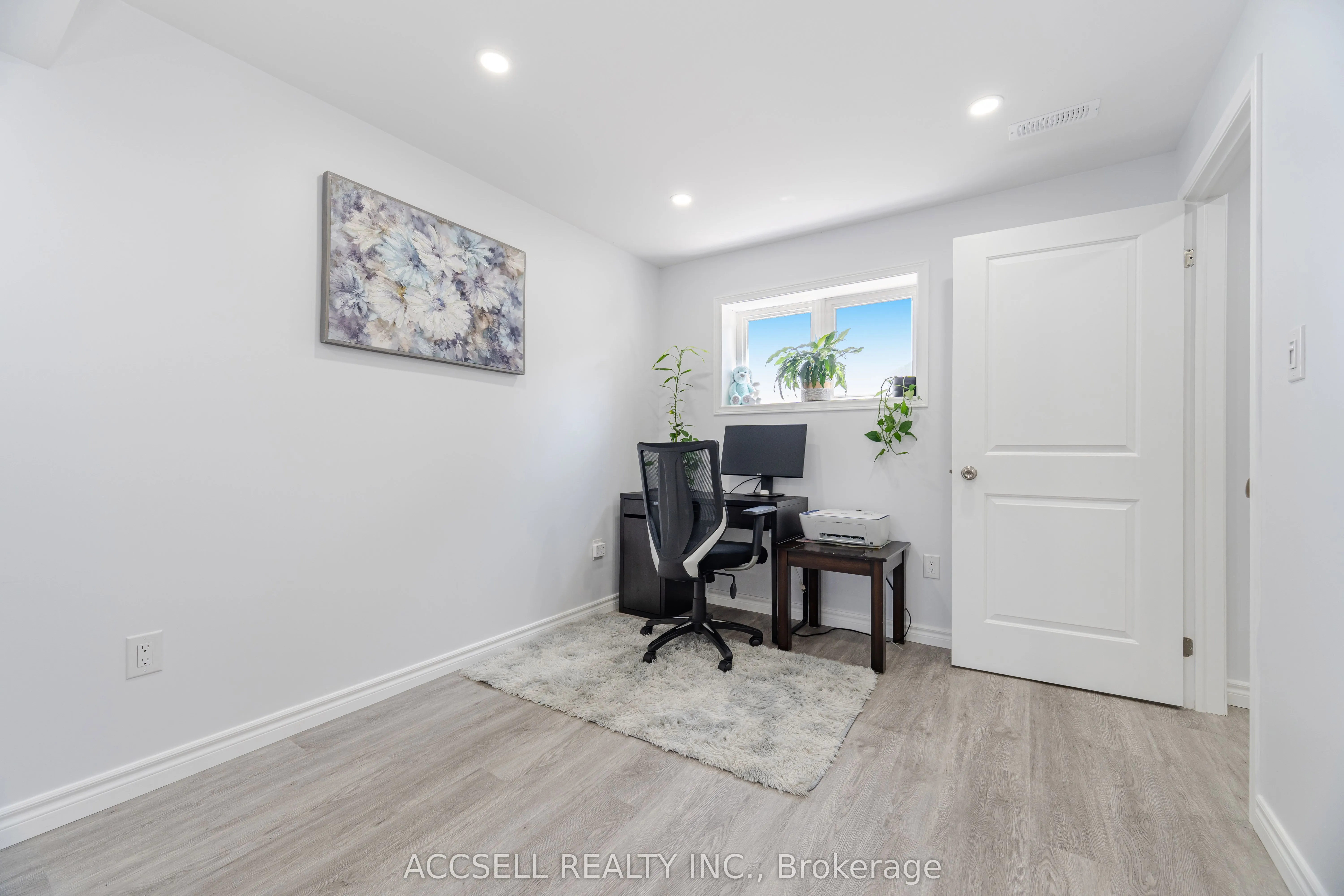 79 Lobb Court
