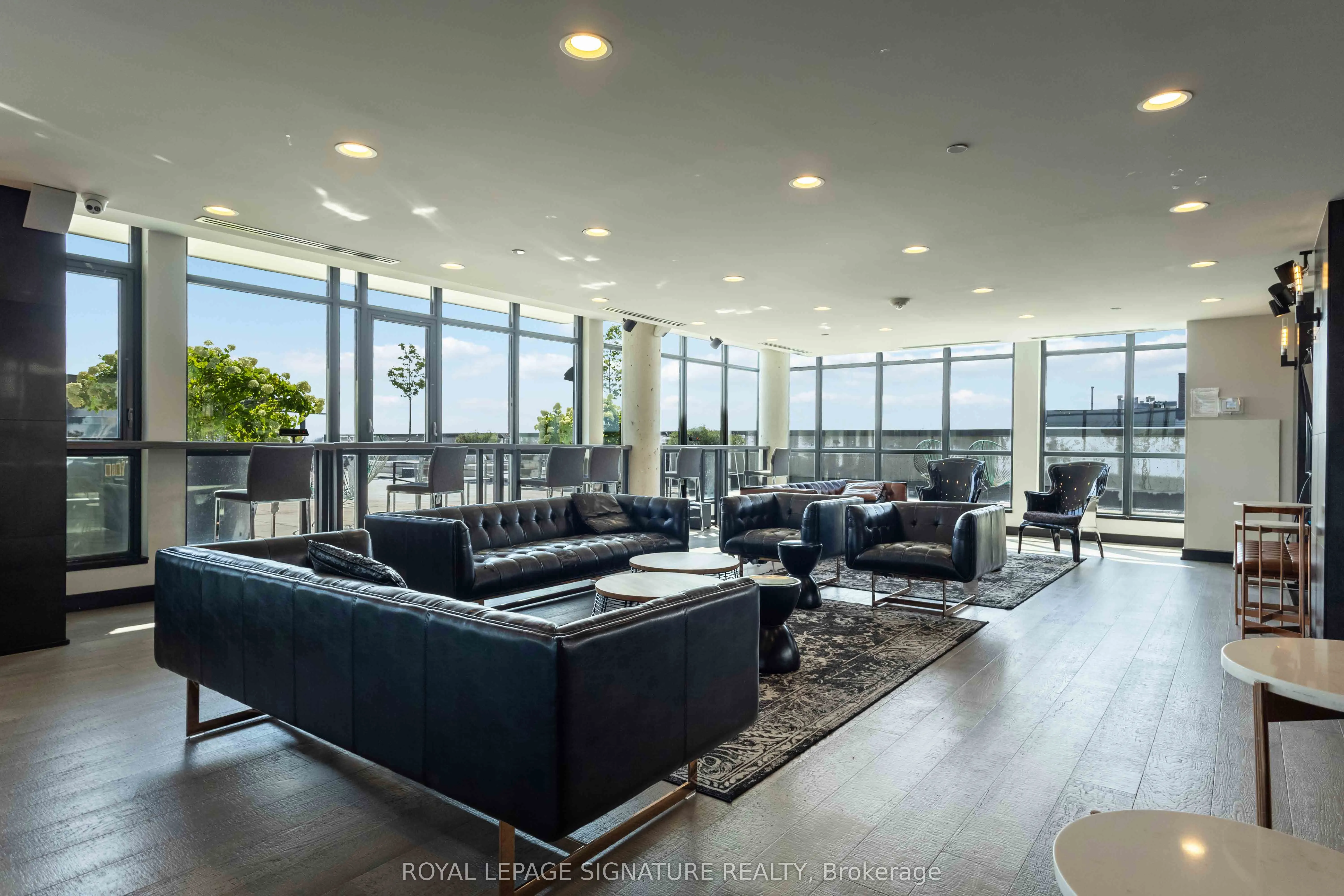 1190 Dundas Street E, #406