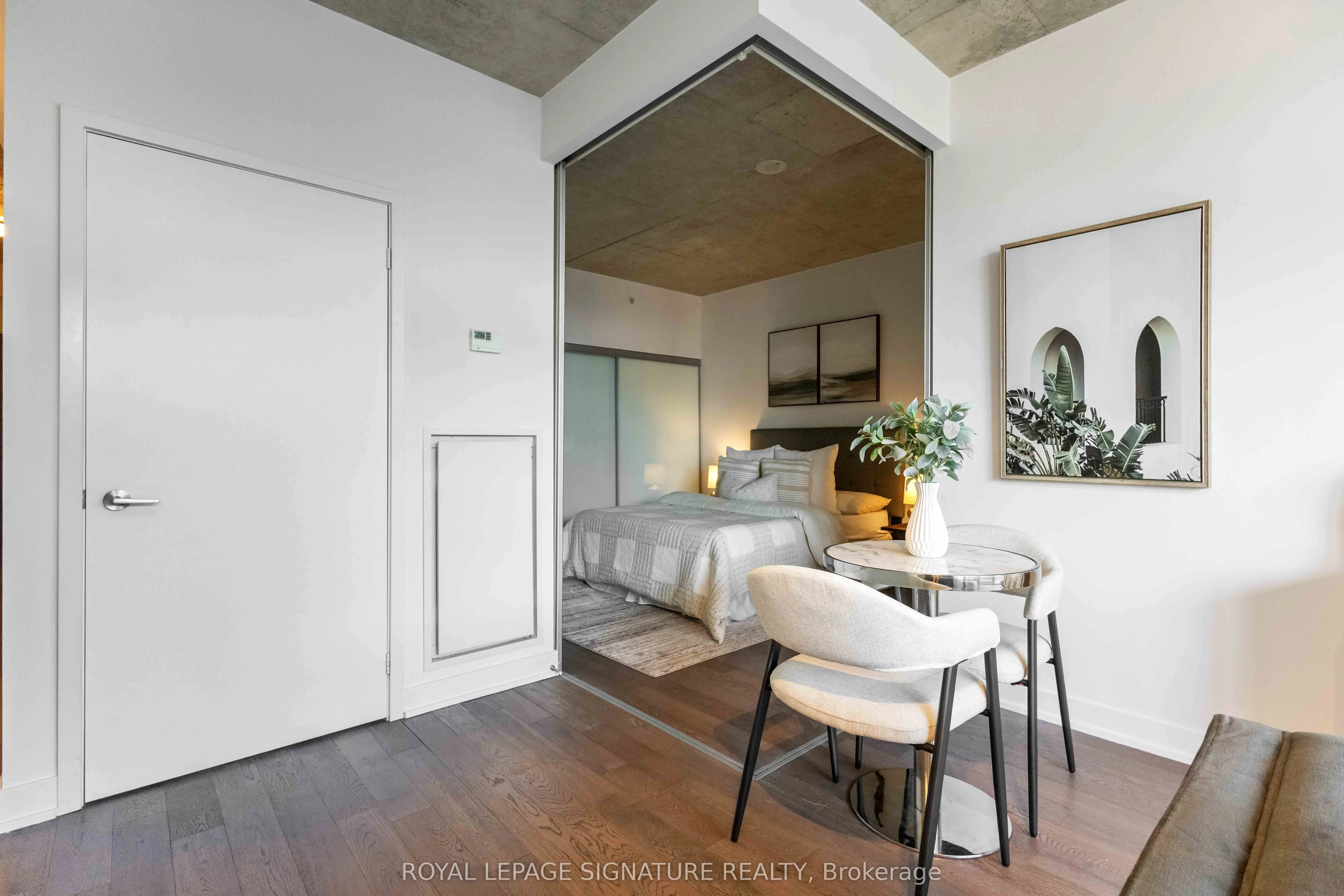 1190 Dundas Street E, #406
