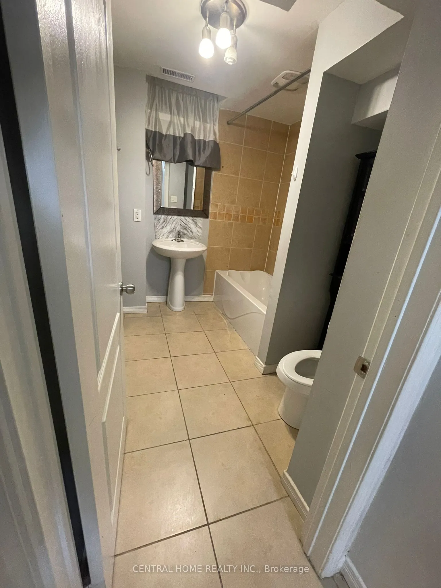 35 Dakin Drive, #Basement