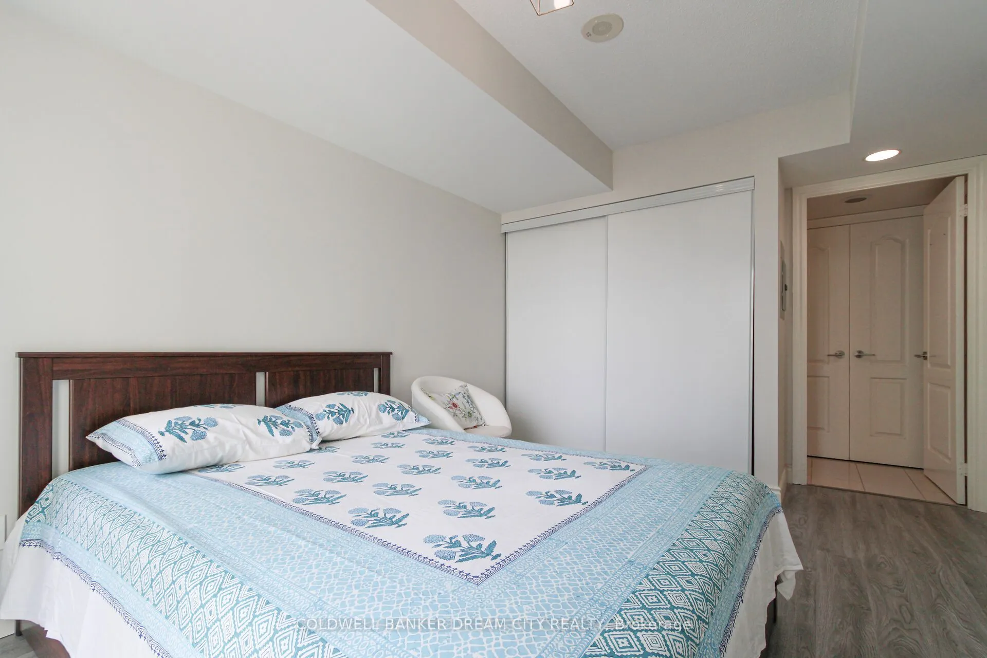 60 Town Centre Court, #1106