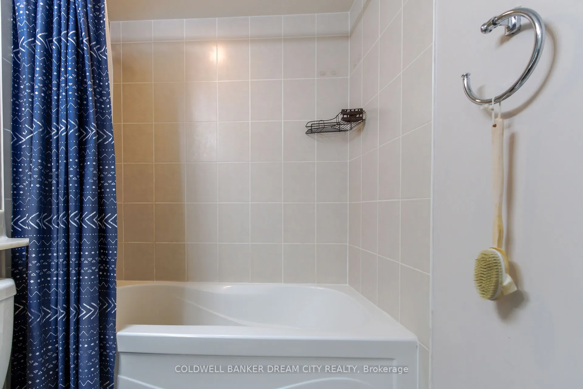 60 Town Centre Court, #1106