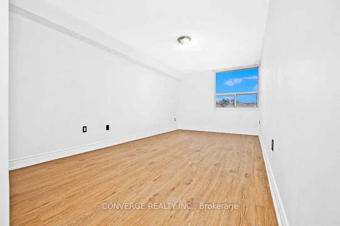 4062 Lawrence Avenue E, #406