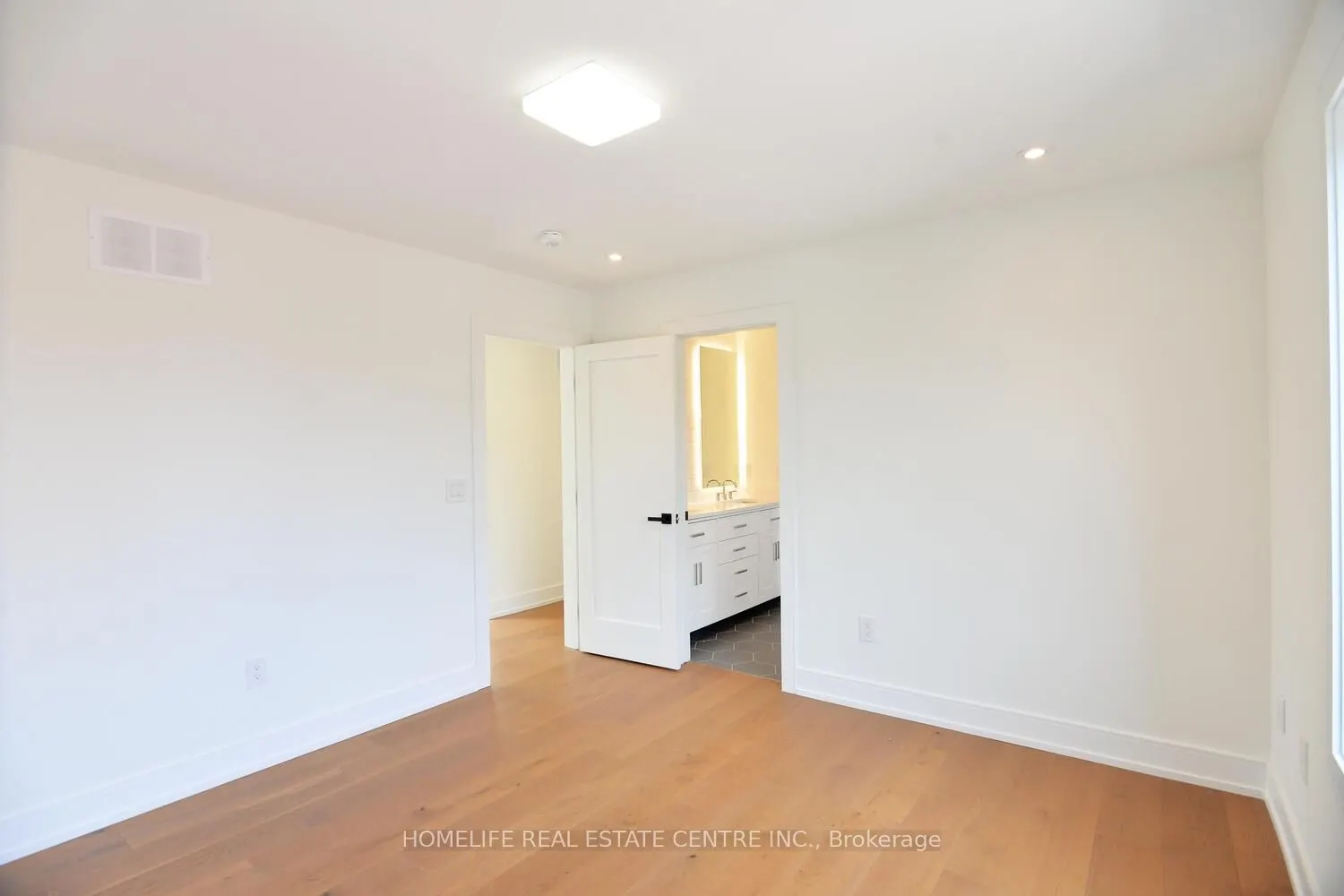 1 Camilla Crescent