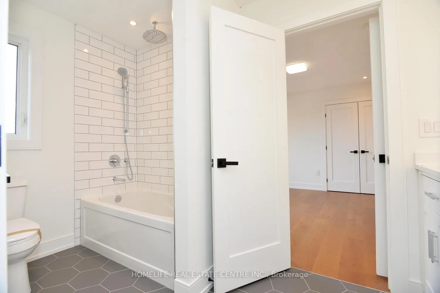 1 Camilla Crescent