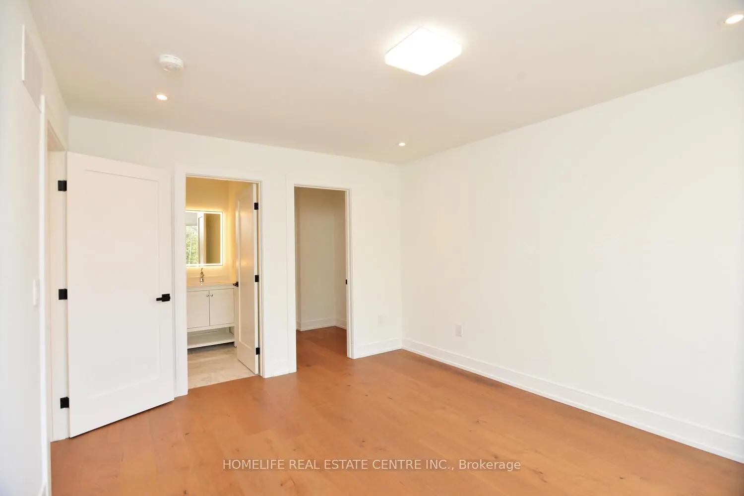 1 Camilla Crescent