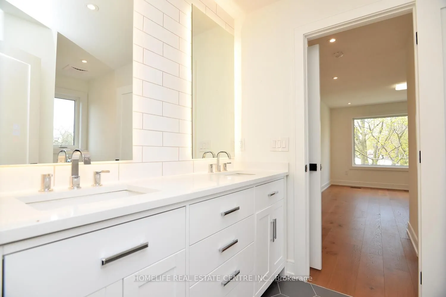 1 Camilla Crescent