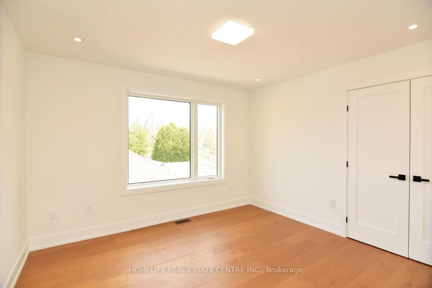 1 Camilla Crescent