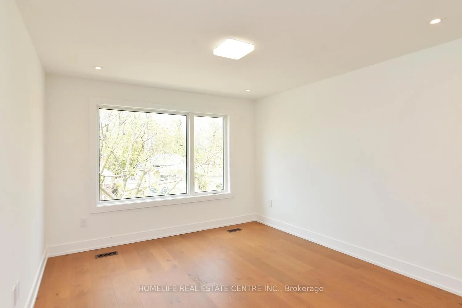 1 Camilla Crescent
