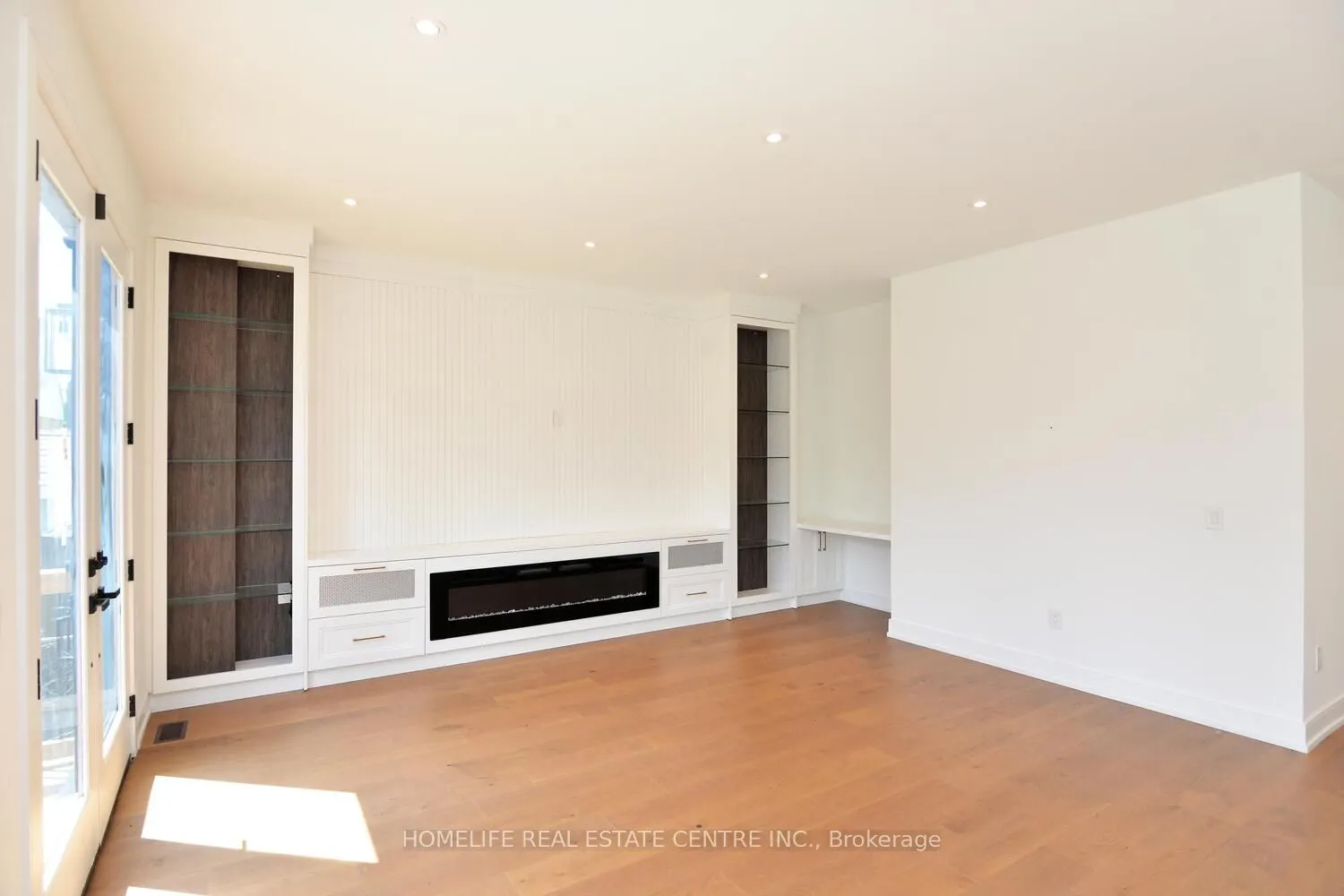1 Camilla Crescent
