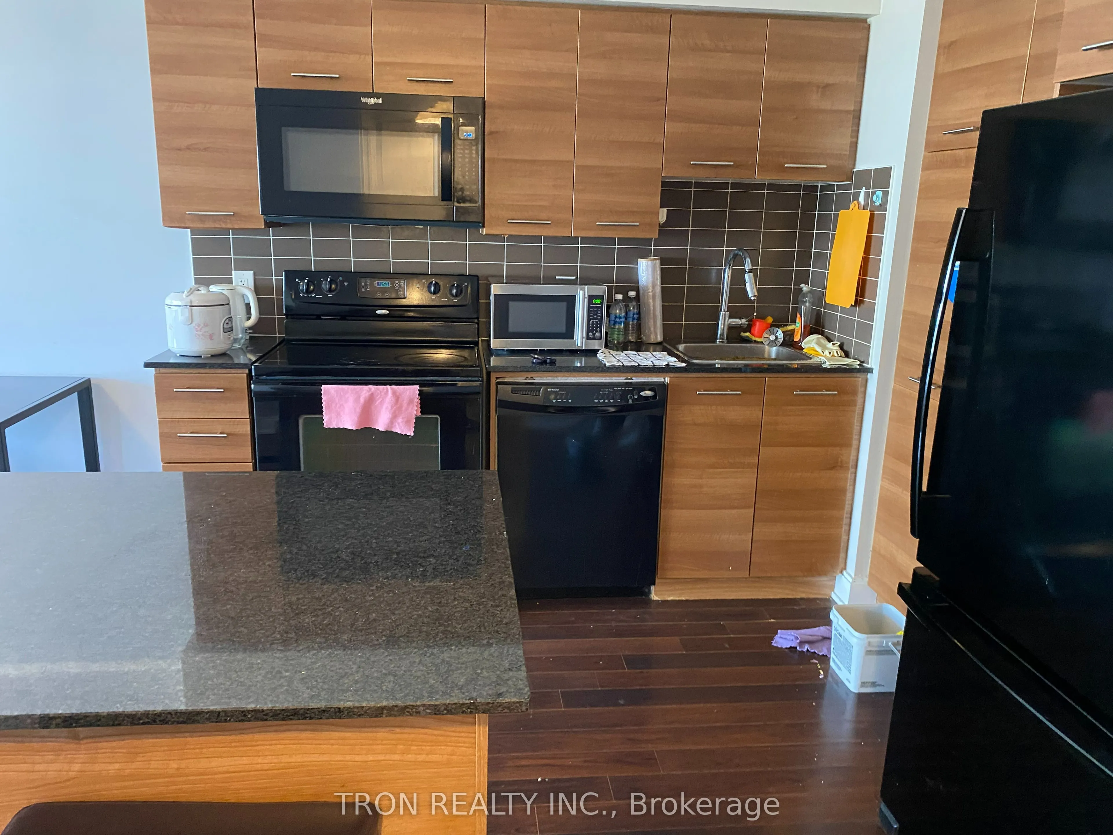 125 Village Green Square, #3102