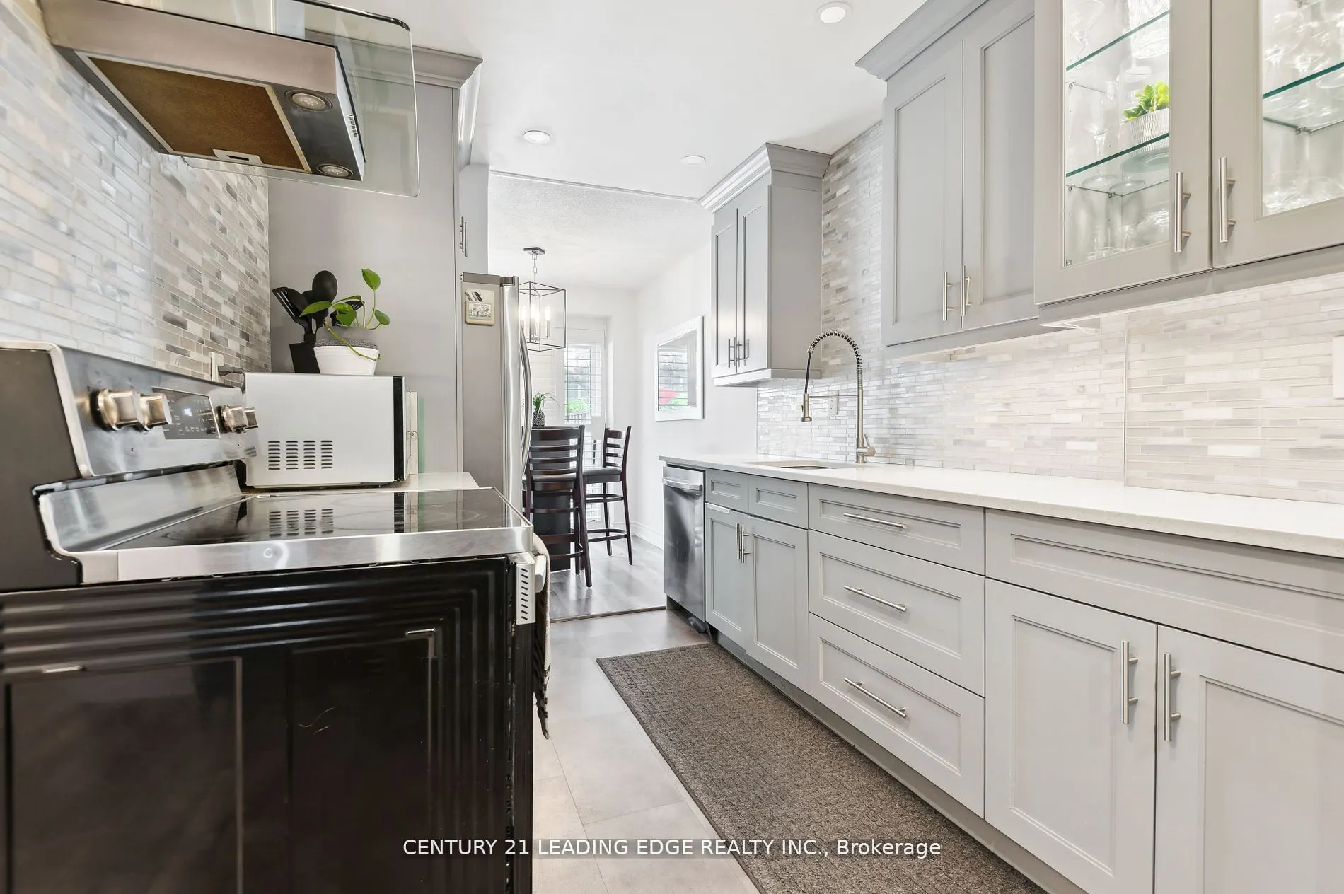 4662 Kingston Road, #150