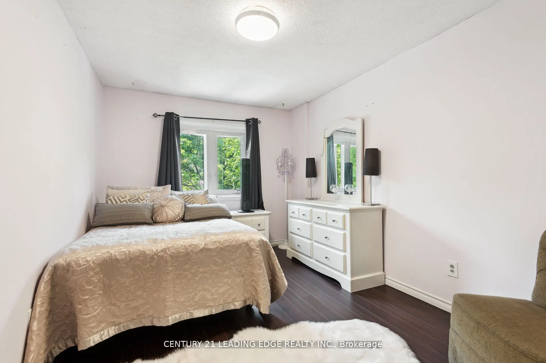 4662 Kingston Road, #150