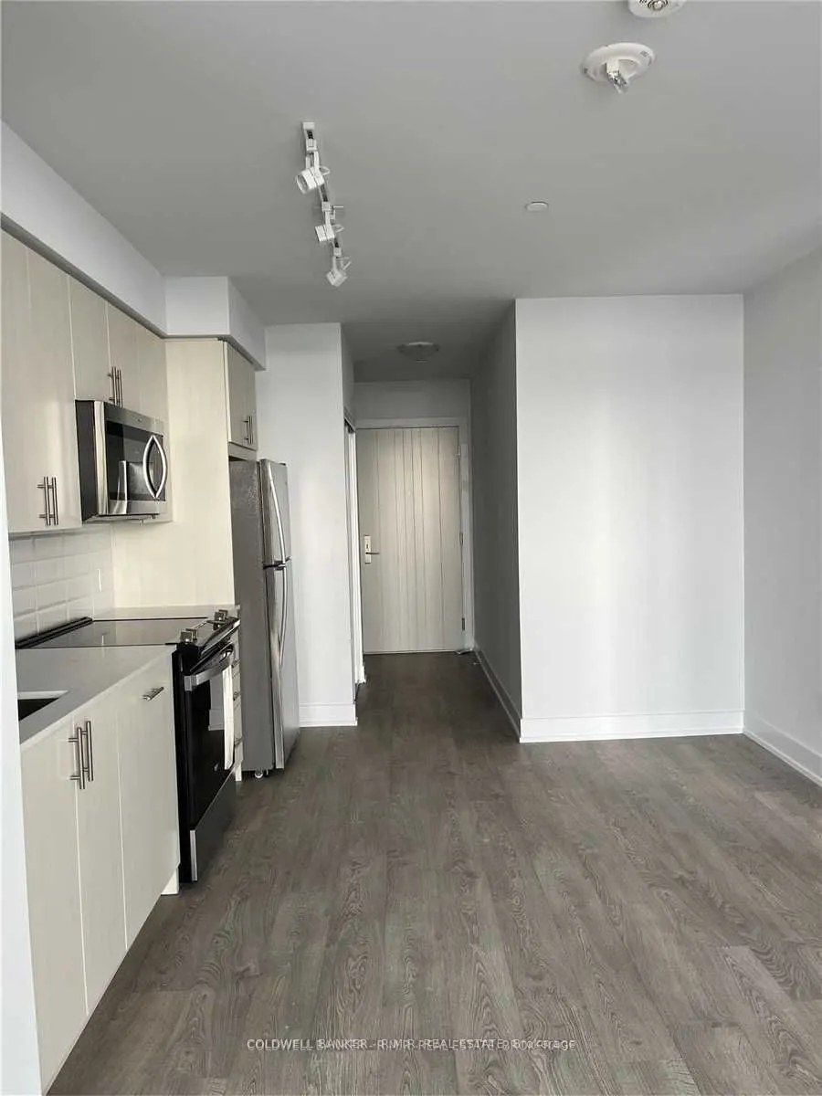 2550 Simcoe Street N, #1704
