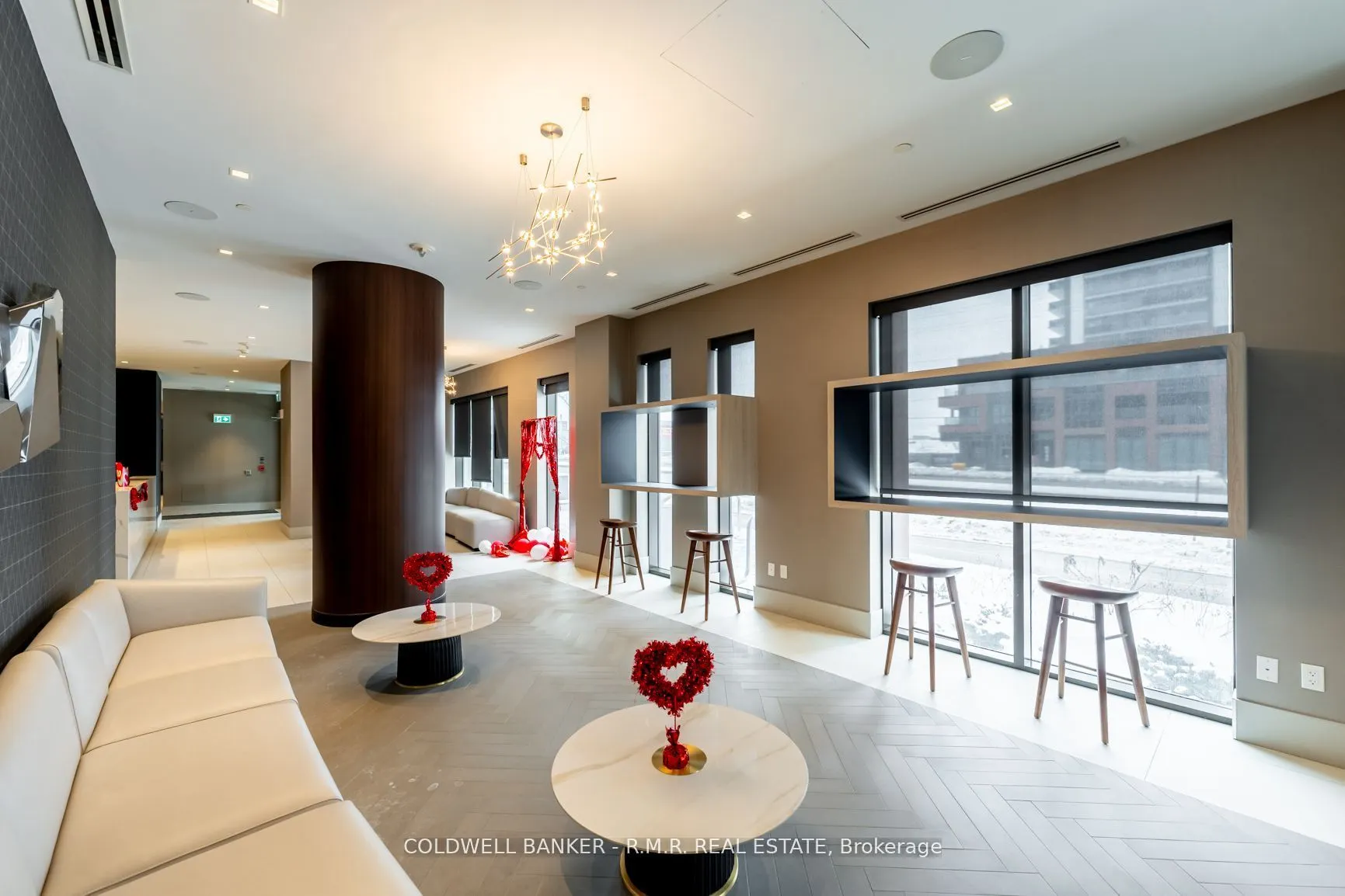 2550 Simcoe Street N, #1704