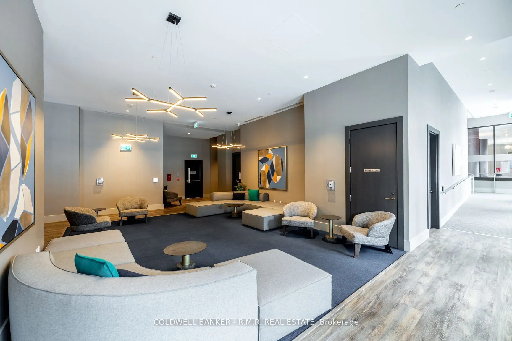 2550 Simcoe Street N, #1704