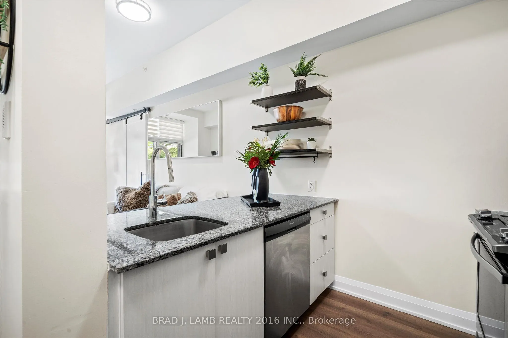 3655 Kingston Road N, #112