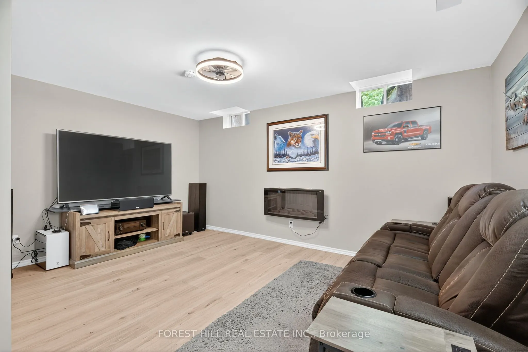 24 Vesna Court