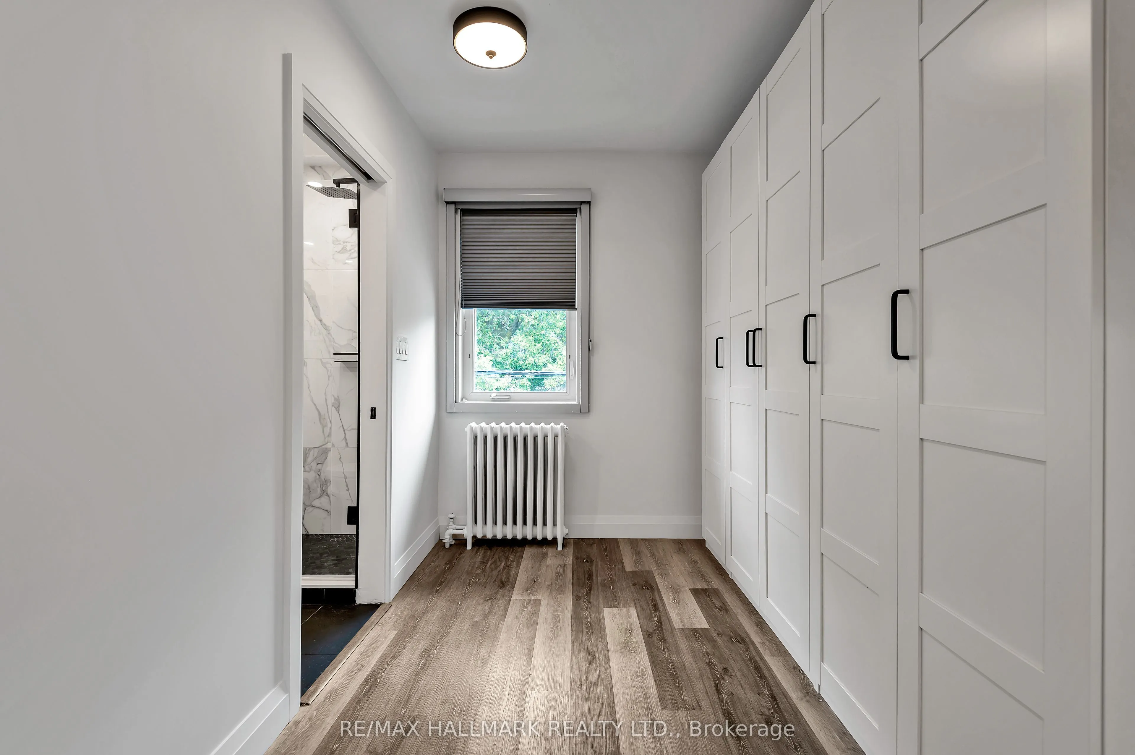 28 Wineva Avenue, #upper